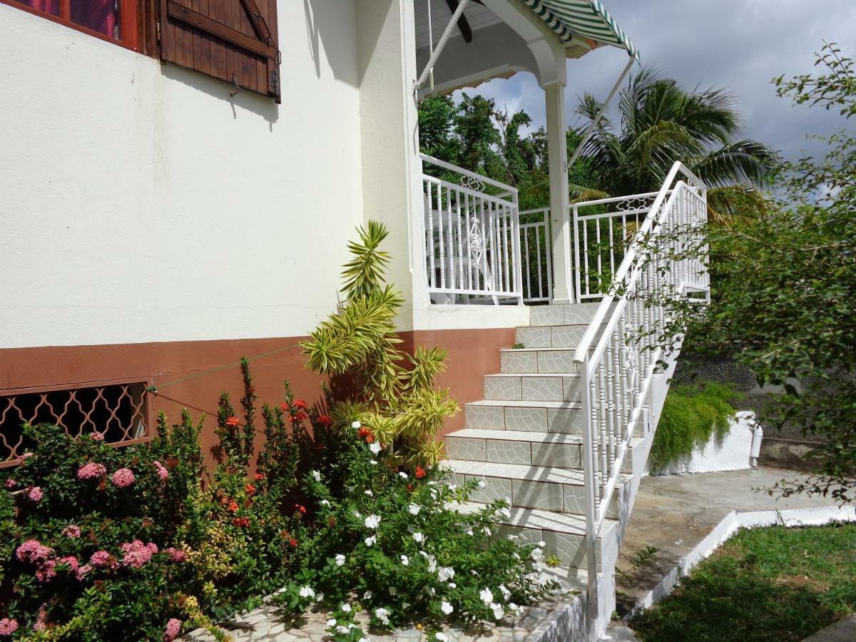 Gite Malou Deshaies Exterior photo